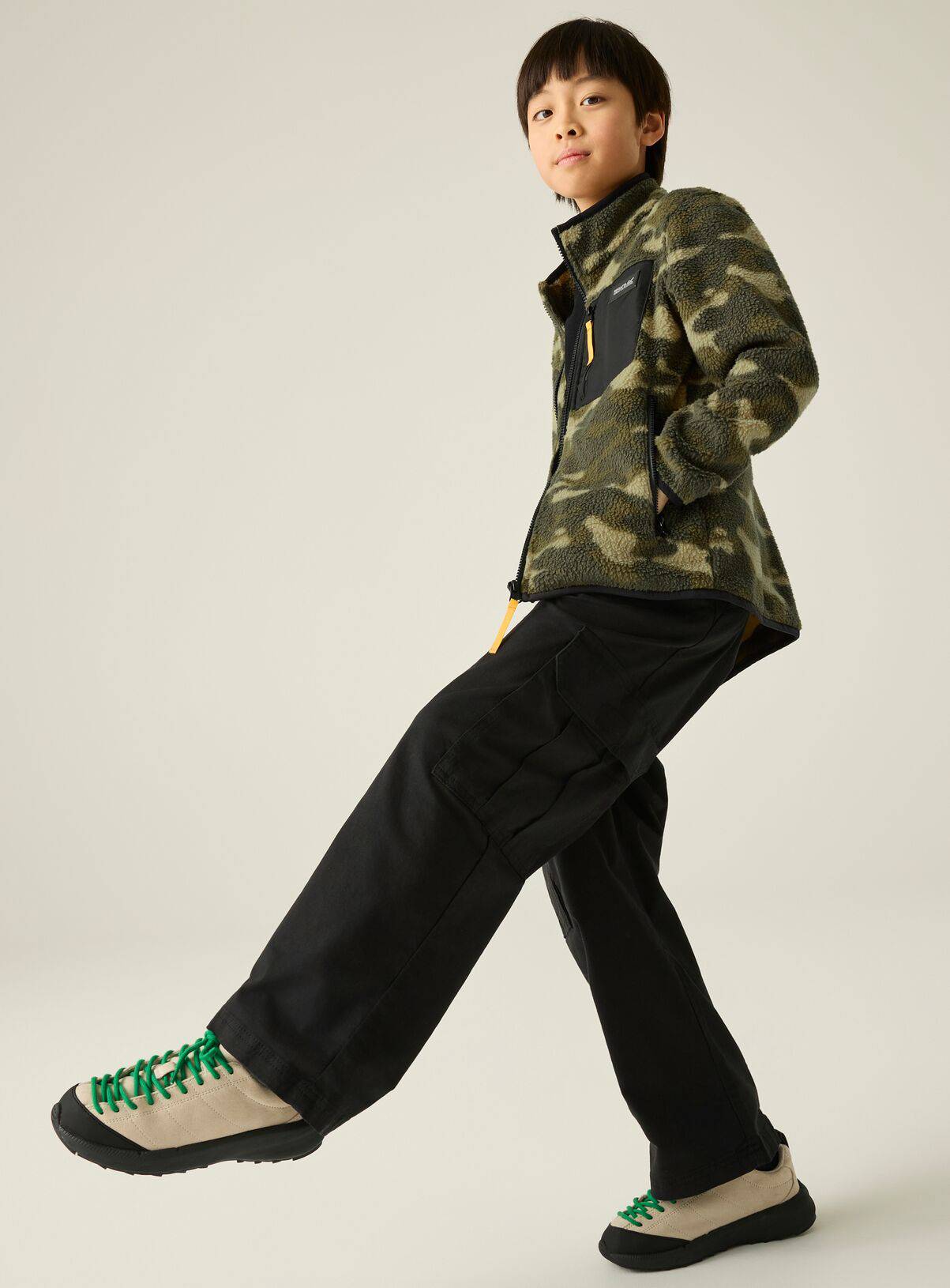 REGATTA Junior Frankie Warm Fleece Camo 5-6 Years - Image 3